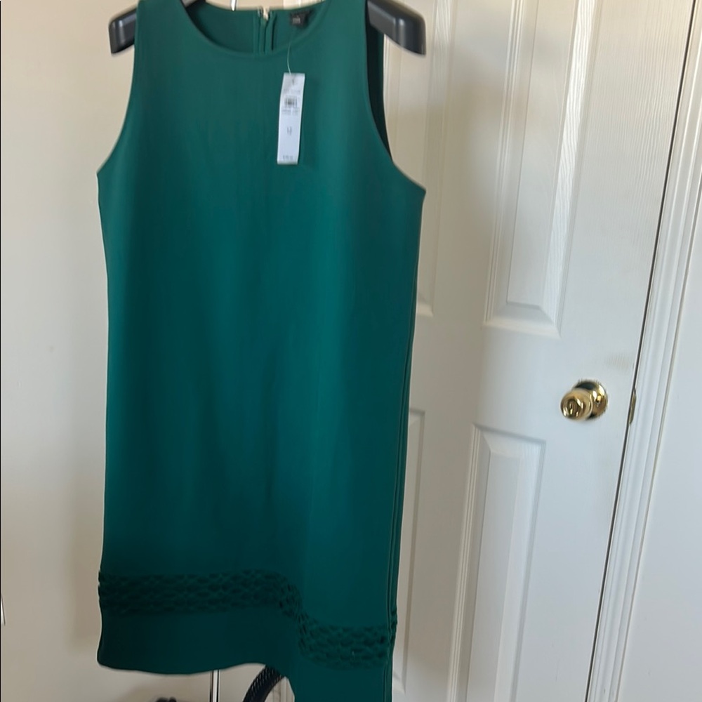 Ann Taylor Green  Sleeveless Midi Dress